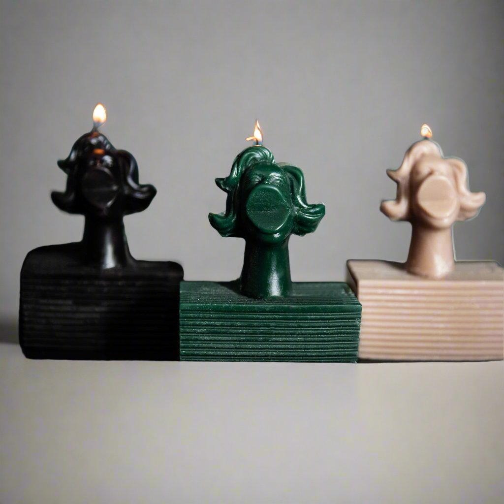 Rialheim_Gifts_Sculpted candle_Hand poured candle_quirky